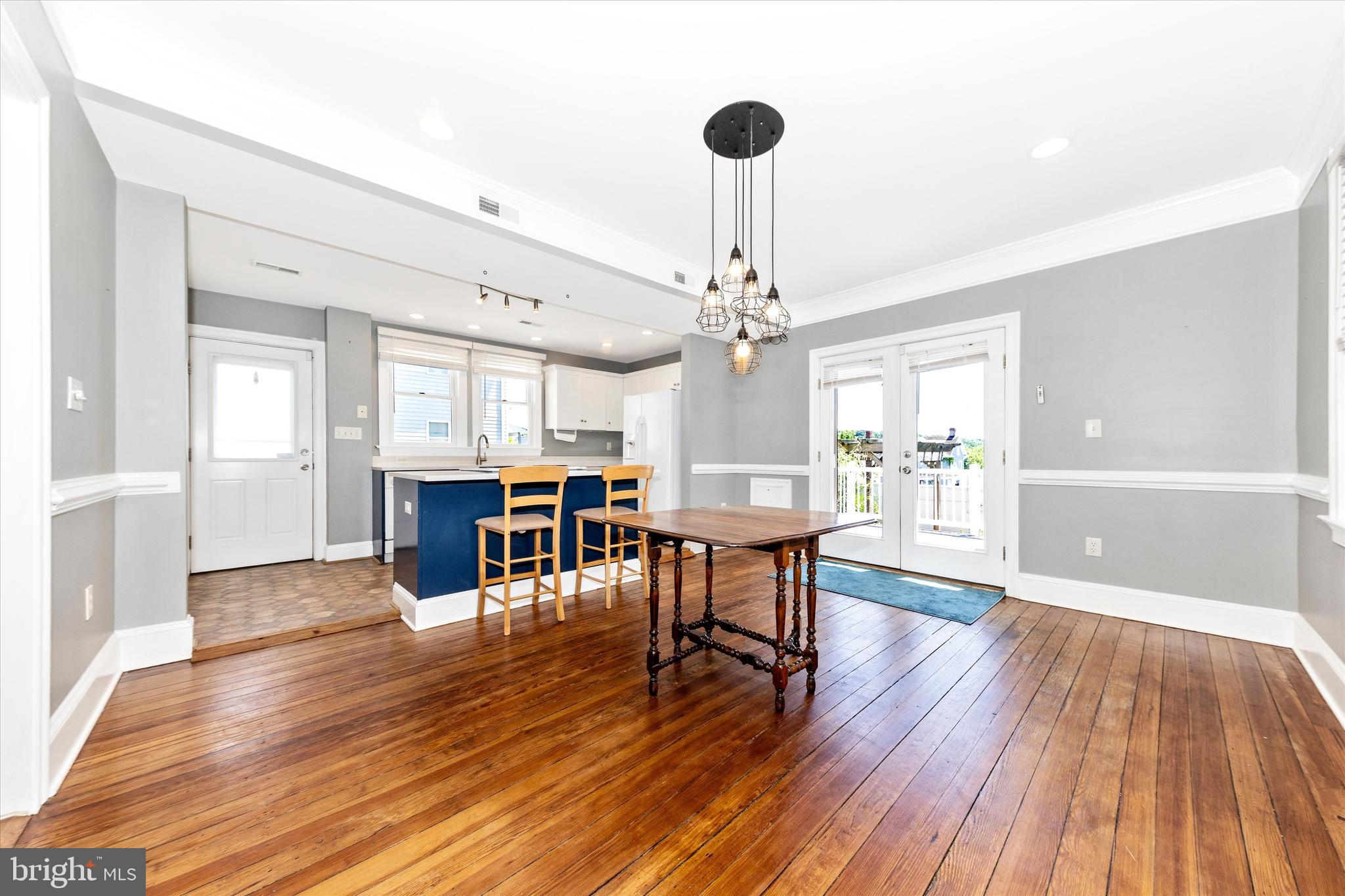 BRUNSWICK - Residential