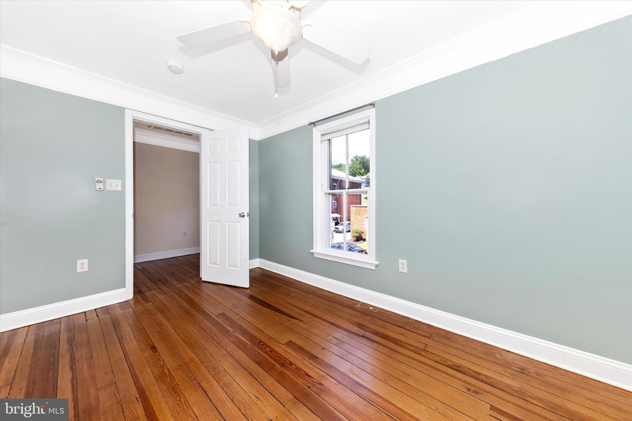 BRUNSWICK - Residential