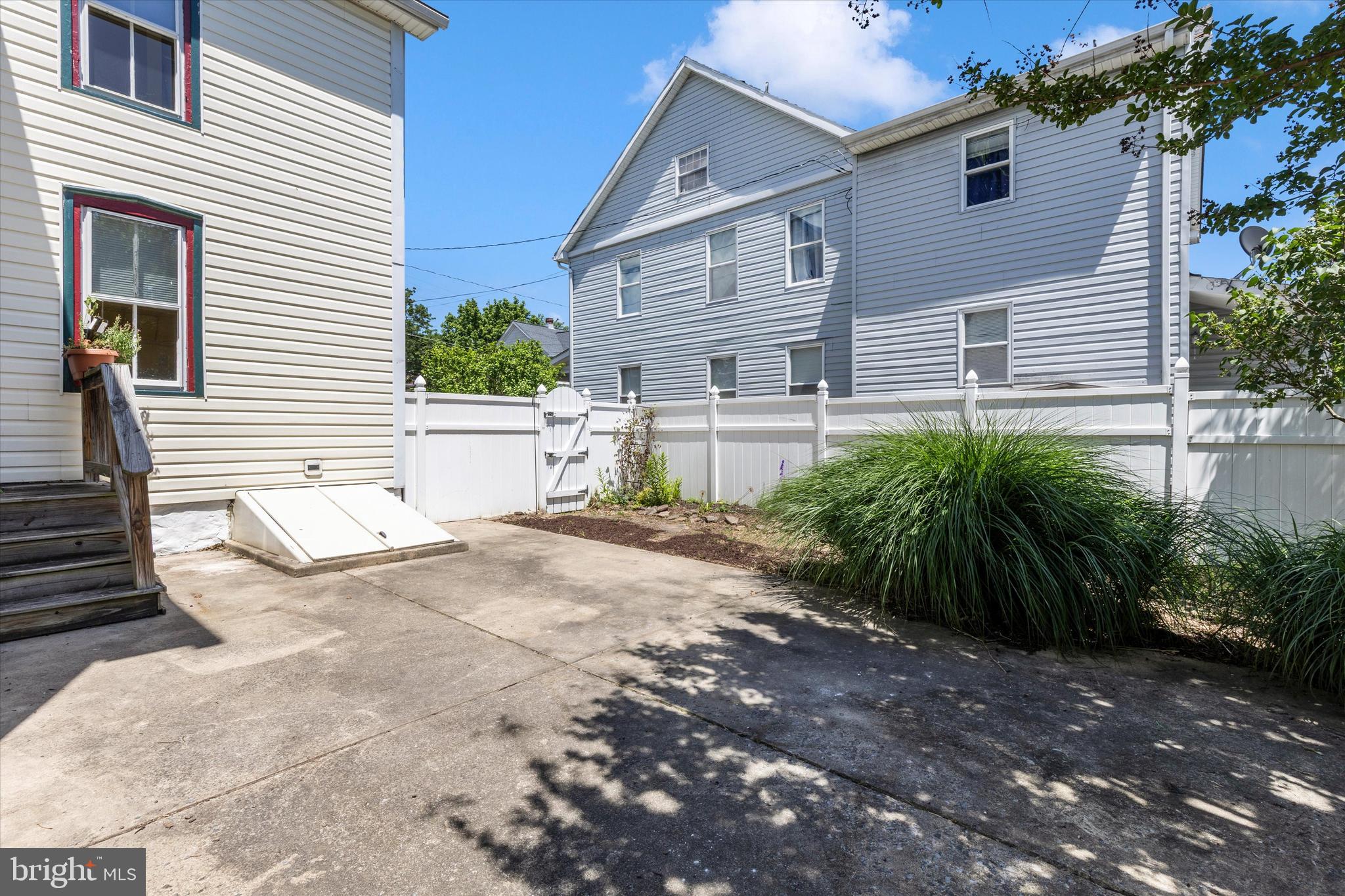 BRUNSWICK - Residential