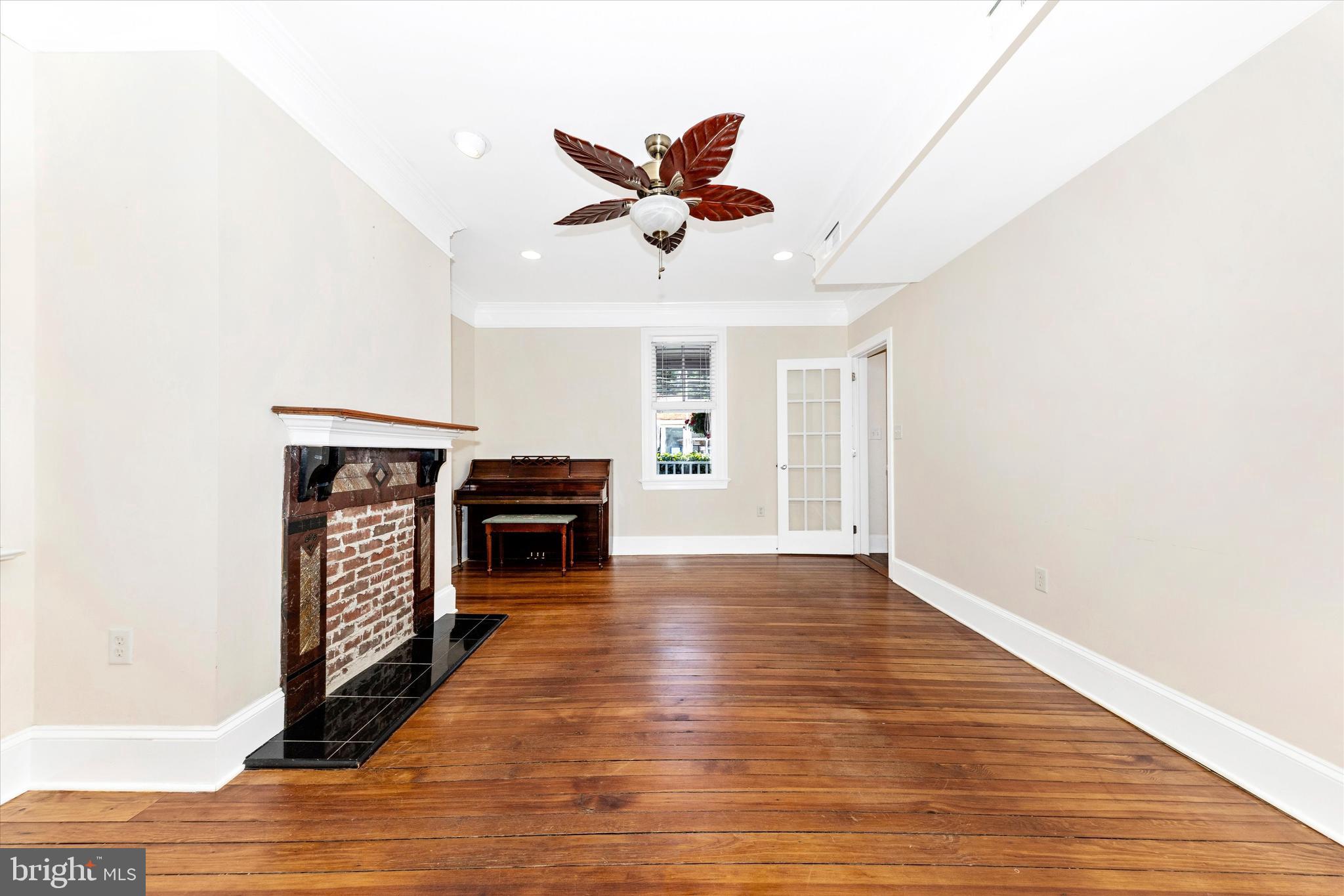 BRUNSWICK - Residential