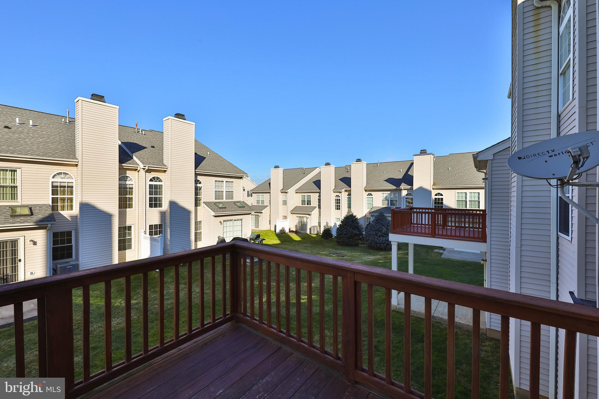 COUNTRY CROSSING - Residential