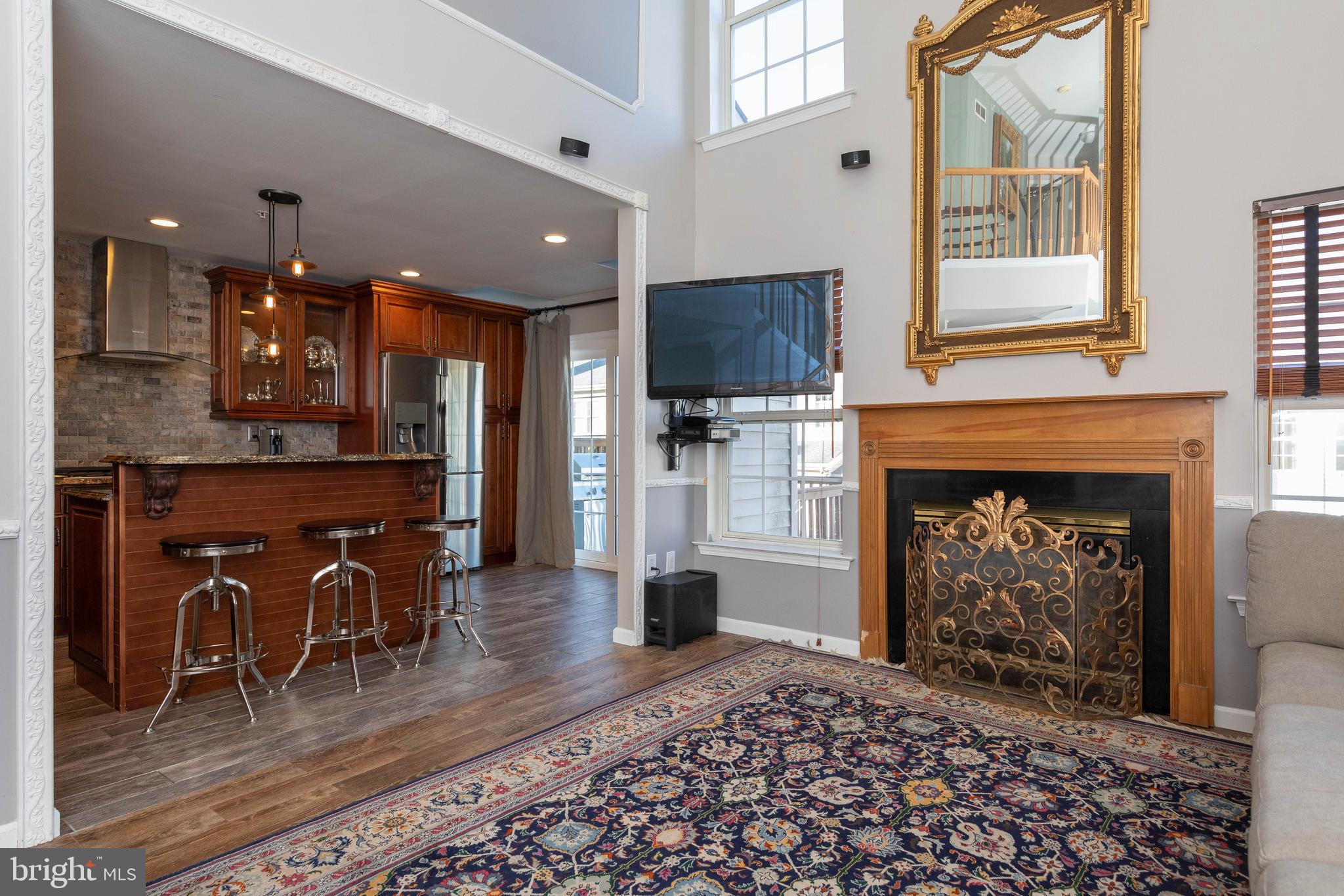 COUNTRY CROSSING - Residential