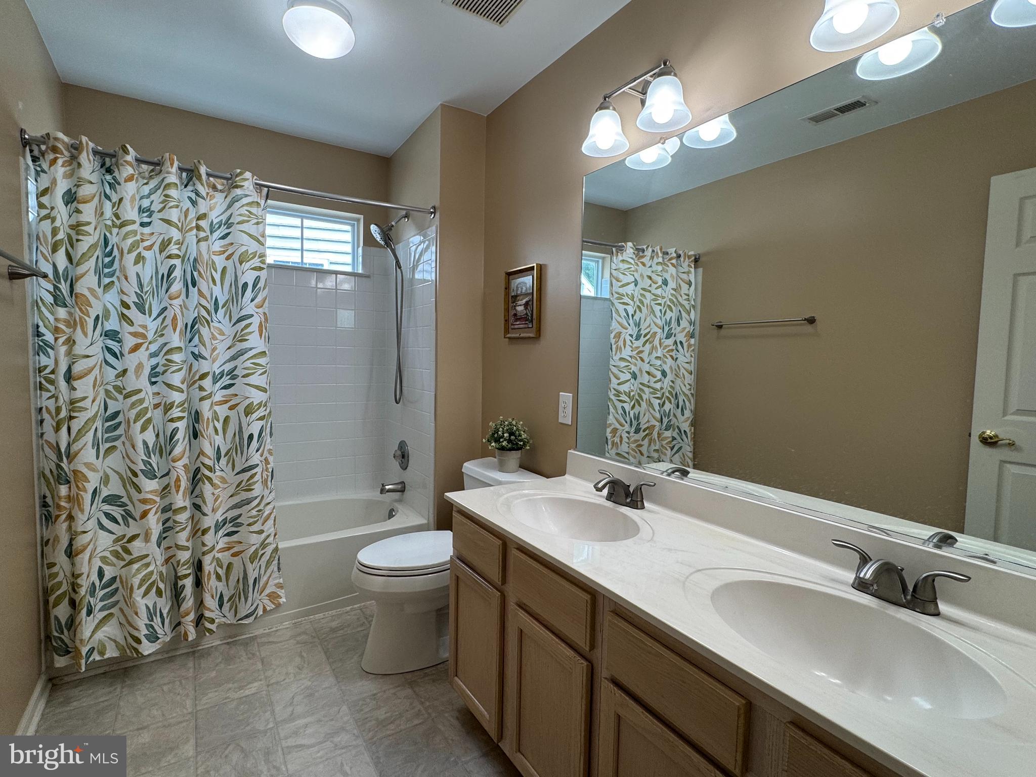 SENECA PARK NORTH - Residential