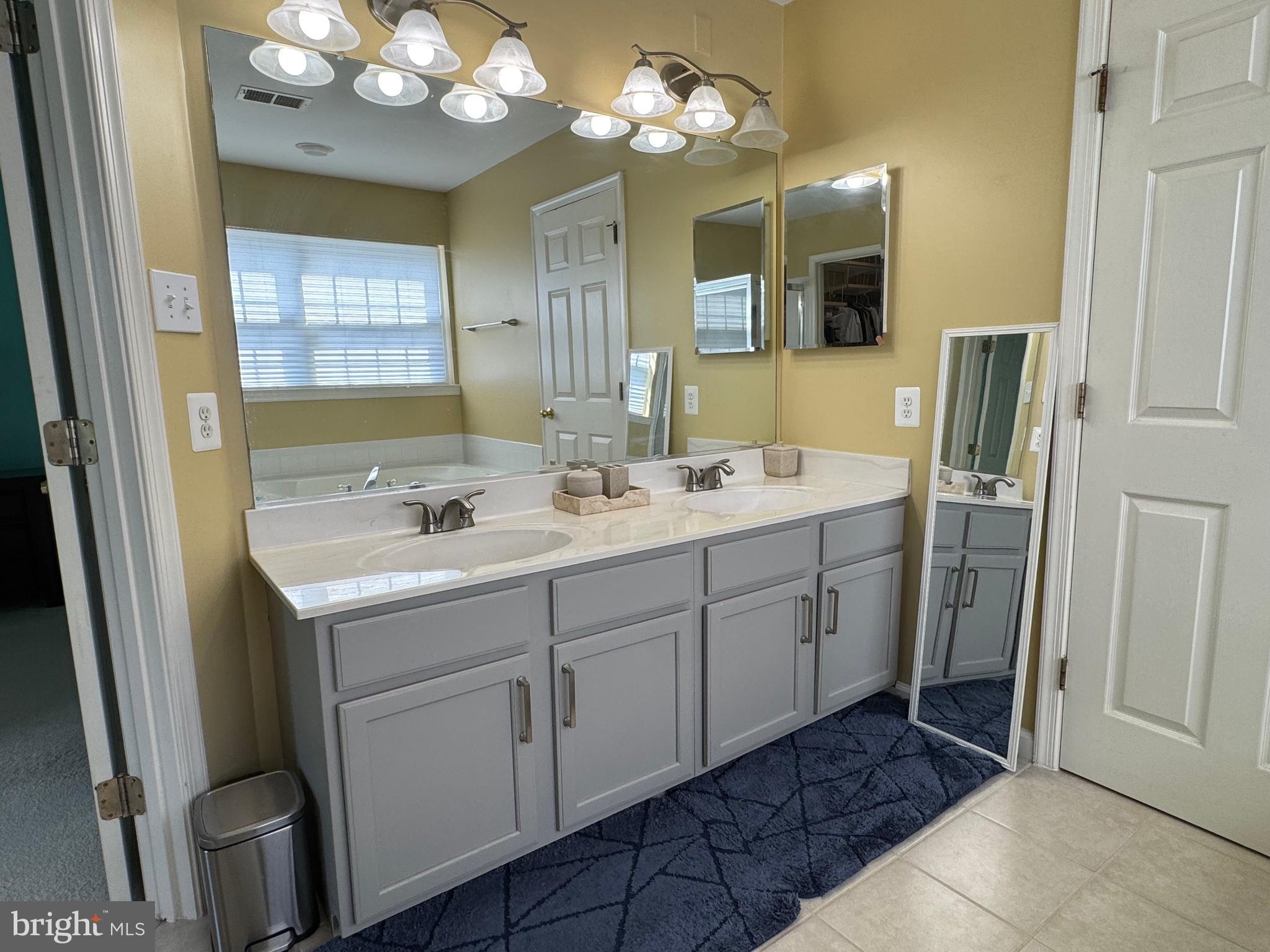 SENECA PARK NORTH - Residential