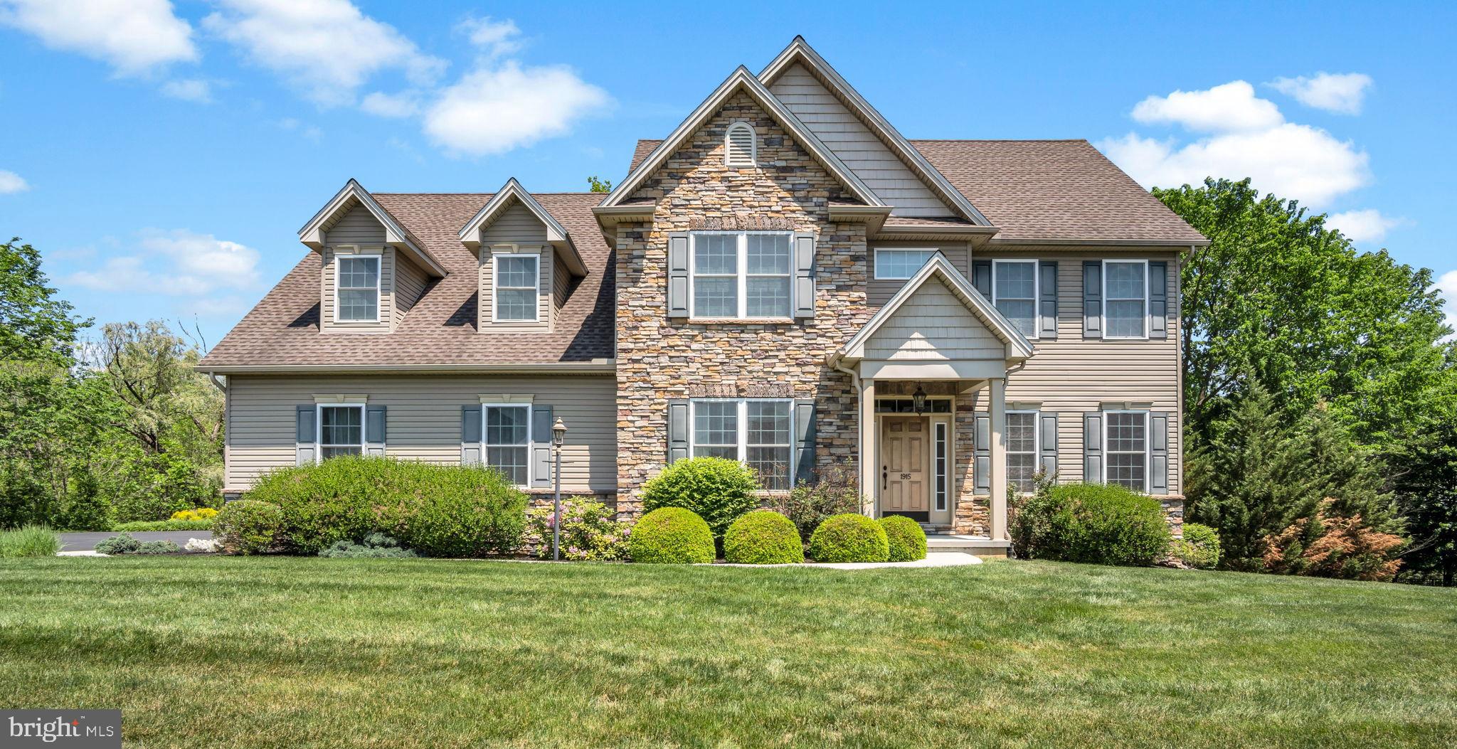 HAWKS LANDING - Residential