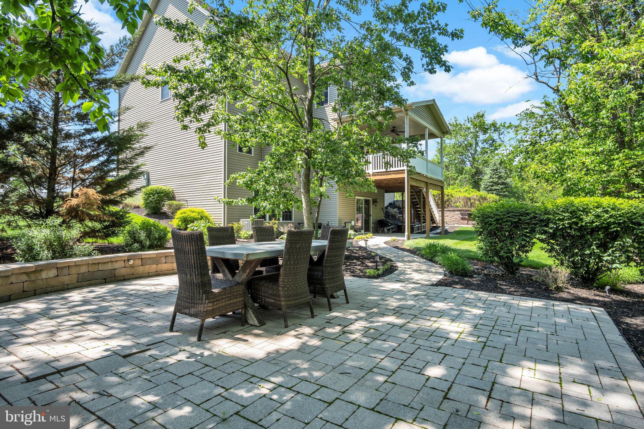 HAWKS LANDING - Residential