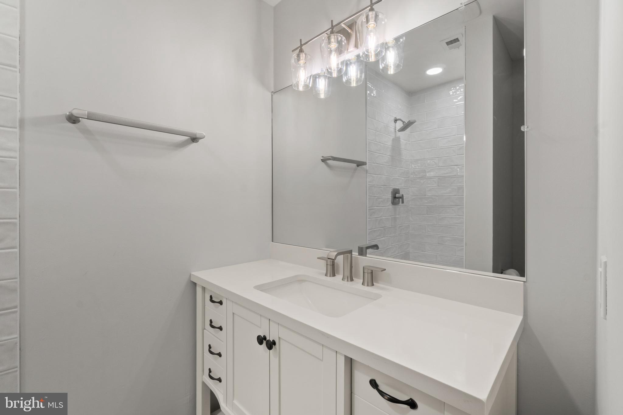 HILLSMERE ESTATES - Residential