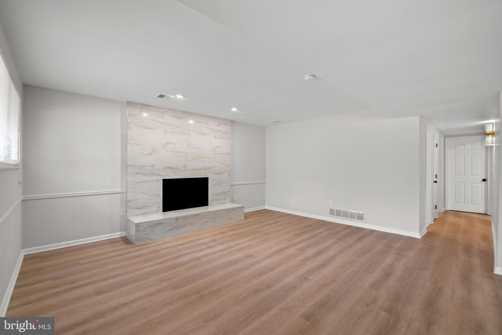 HILLSMERE ESTATES - Residential