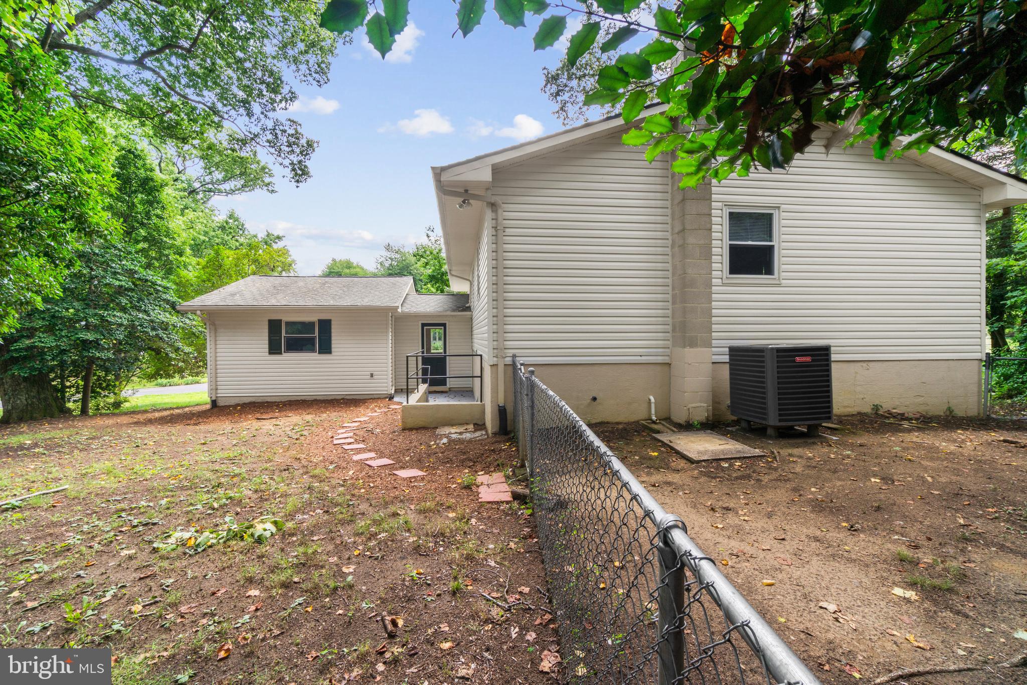 HILLSMERE ESTATES - Residential