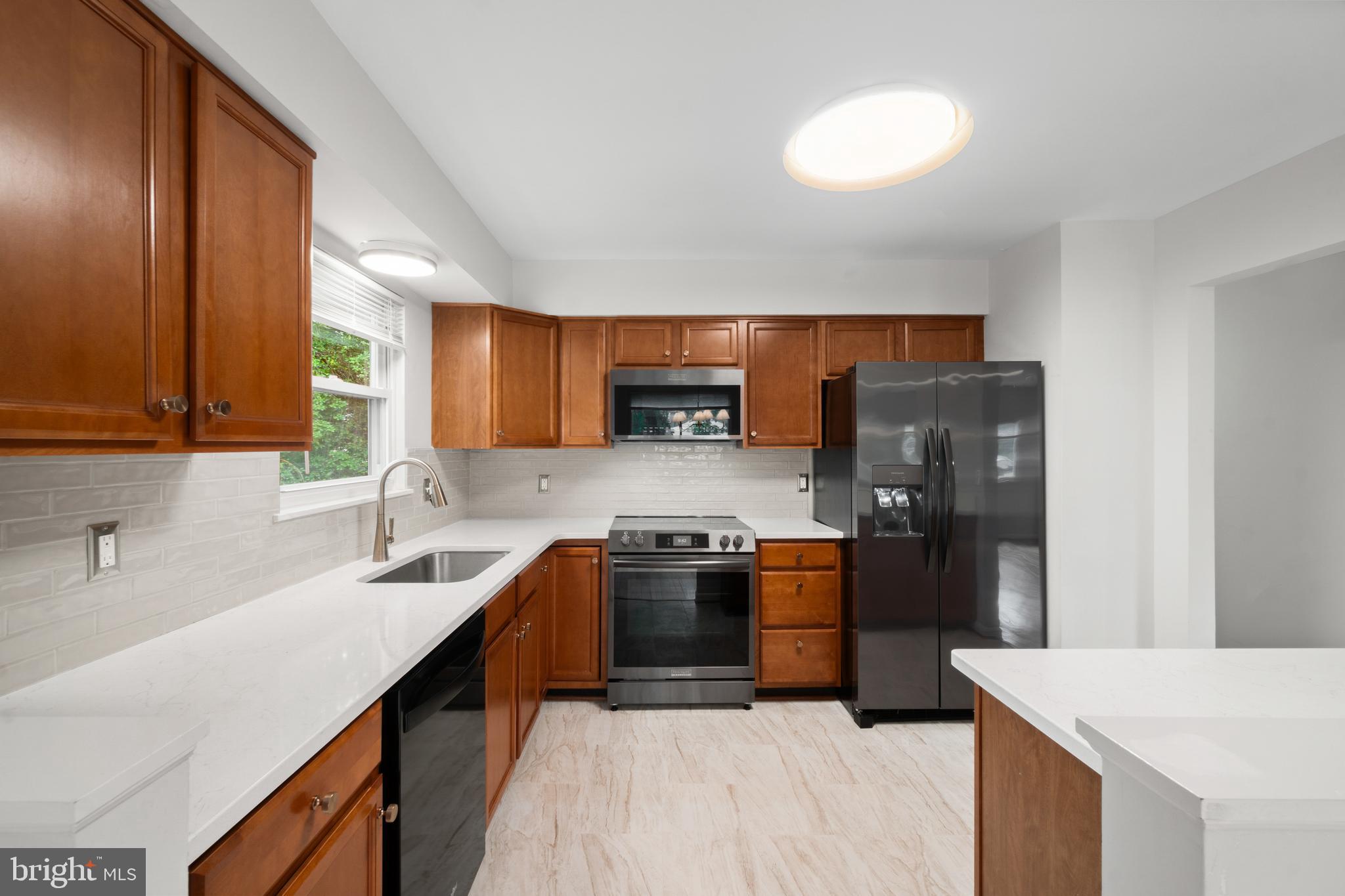 HILLSMERE ESTATES - Residential