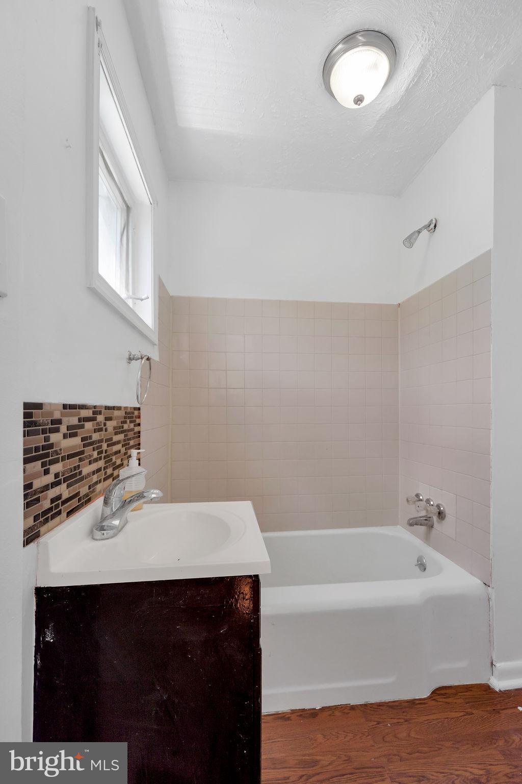 KIRKLYN - Residential