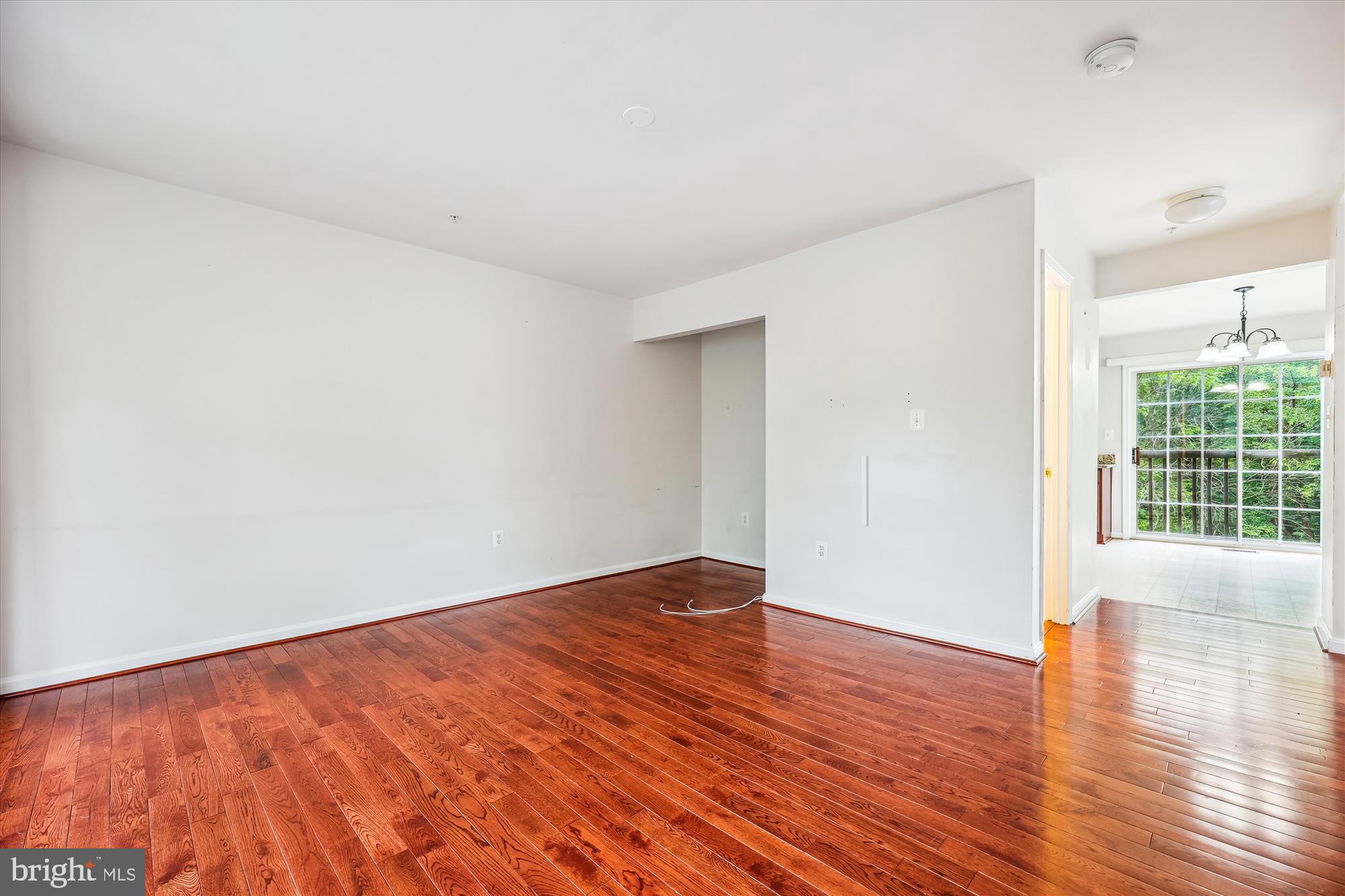 KINGSVIEW VILLAGE - Residential