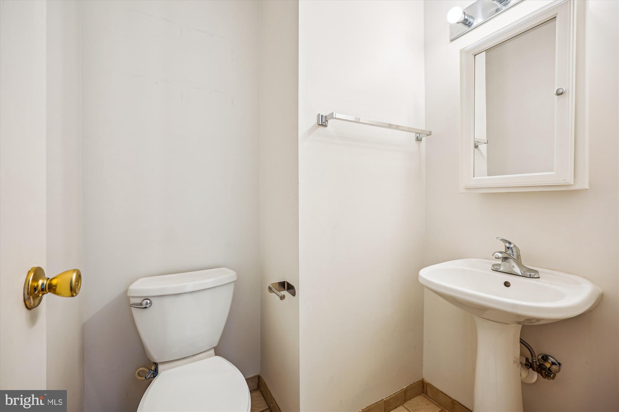 KINGSVIEW VILLAGE - Residential