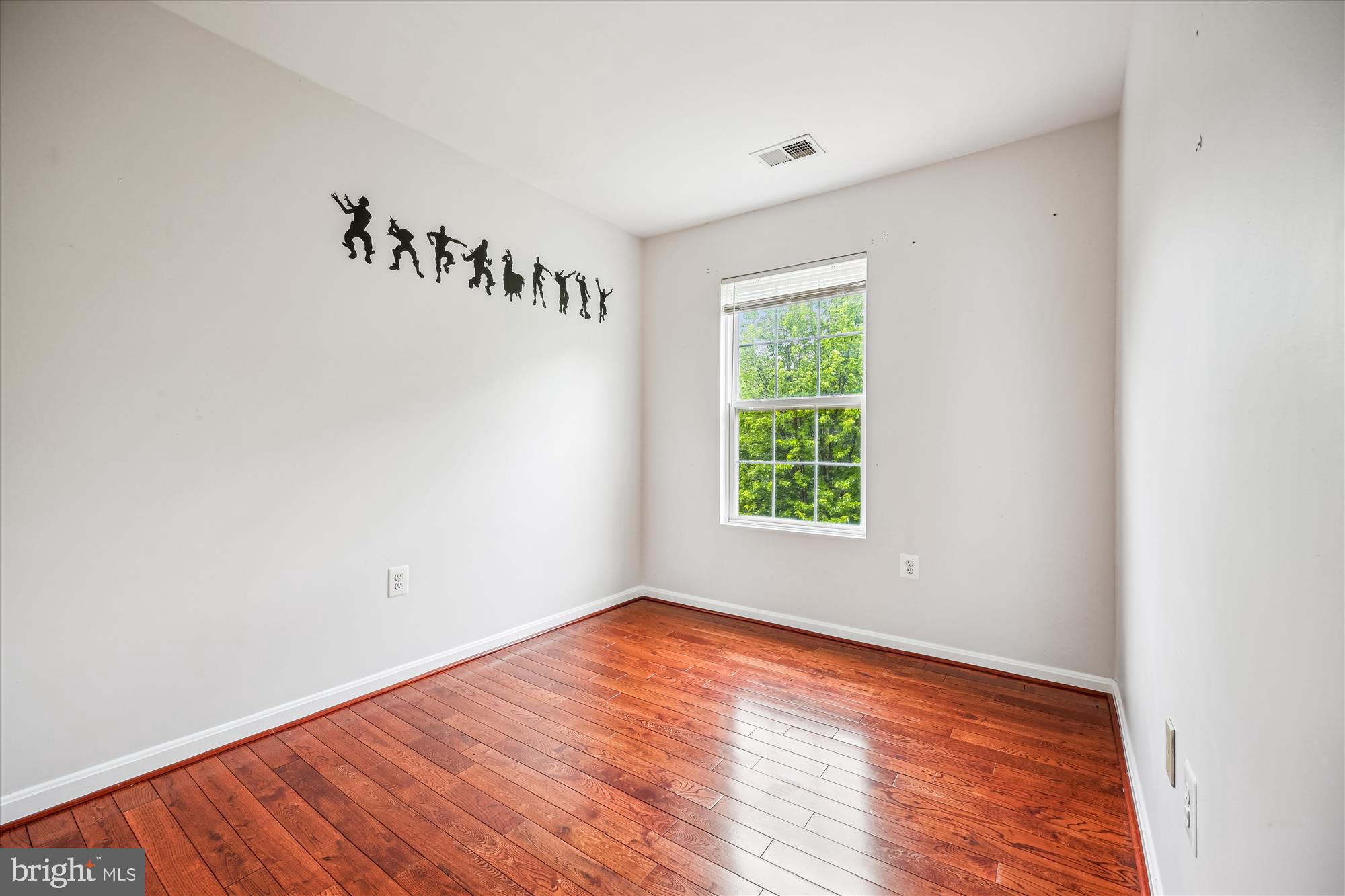 KINGSVIEW VILLAGE - Residential