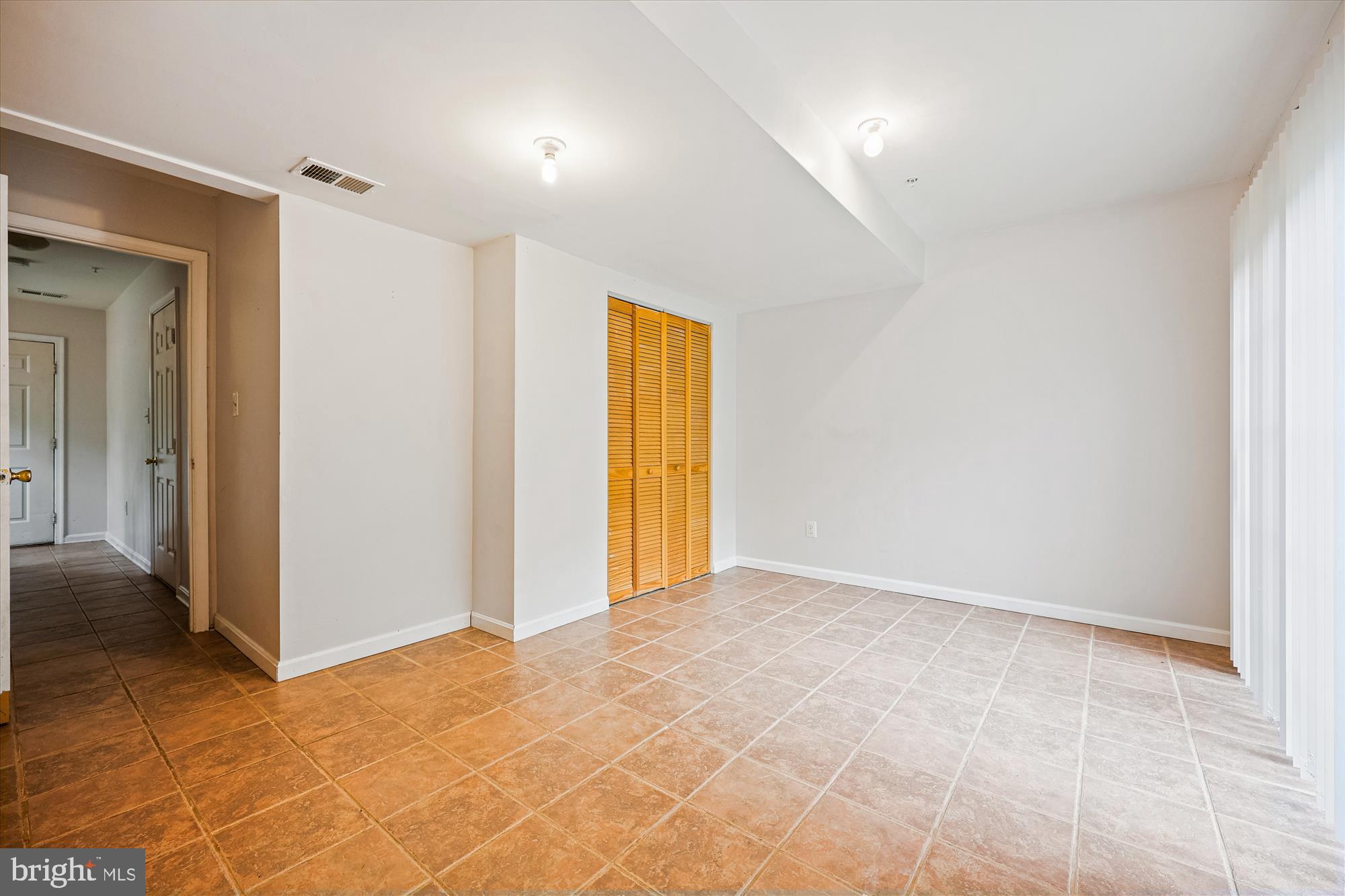 KINGSVIEW VILLAGE - Residential