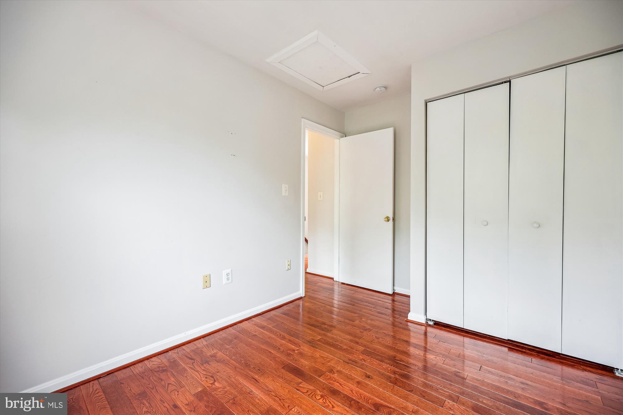 KINGSVIEW VILLAGE - Residential