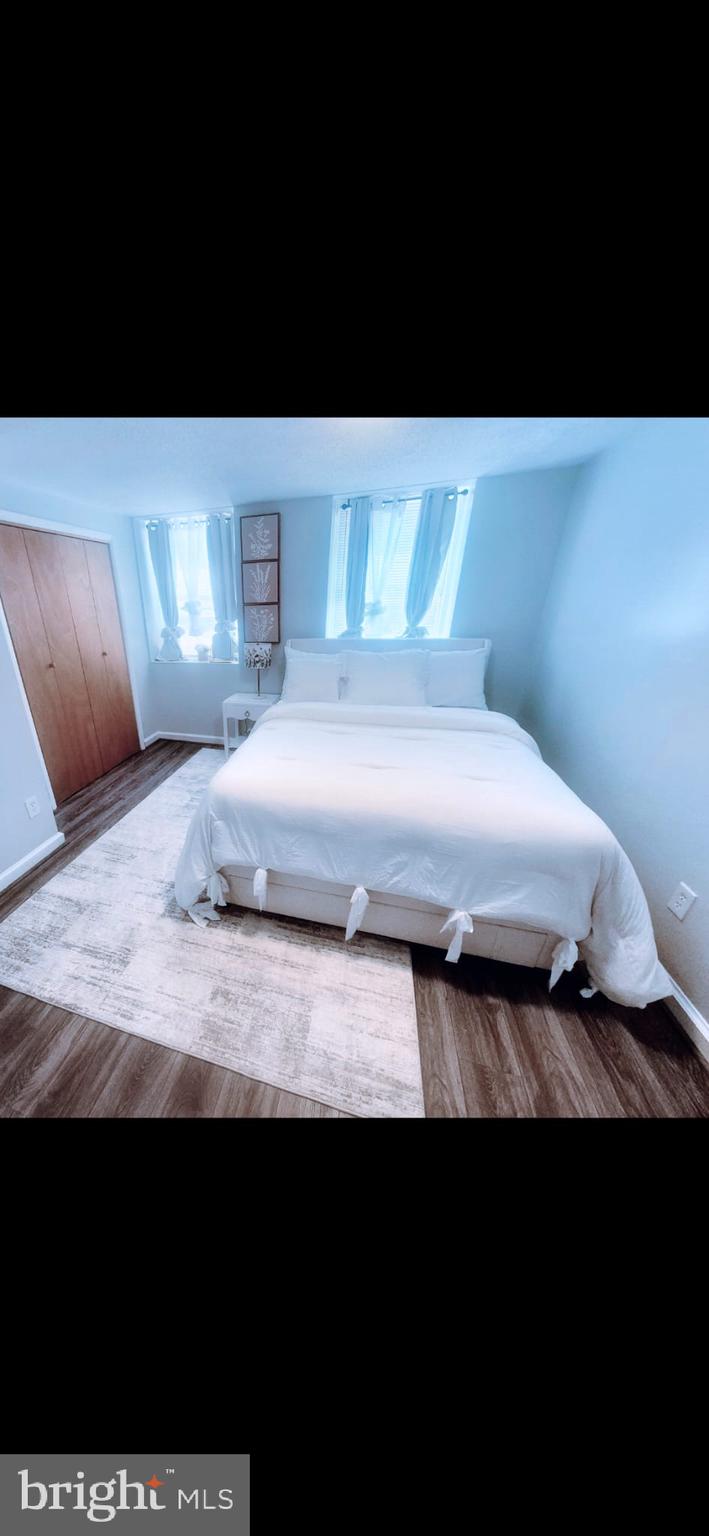 WINDMILL SQUARE - Residential