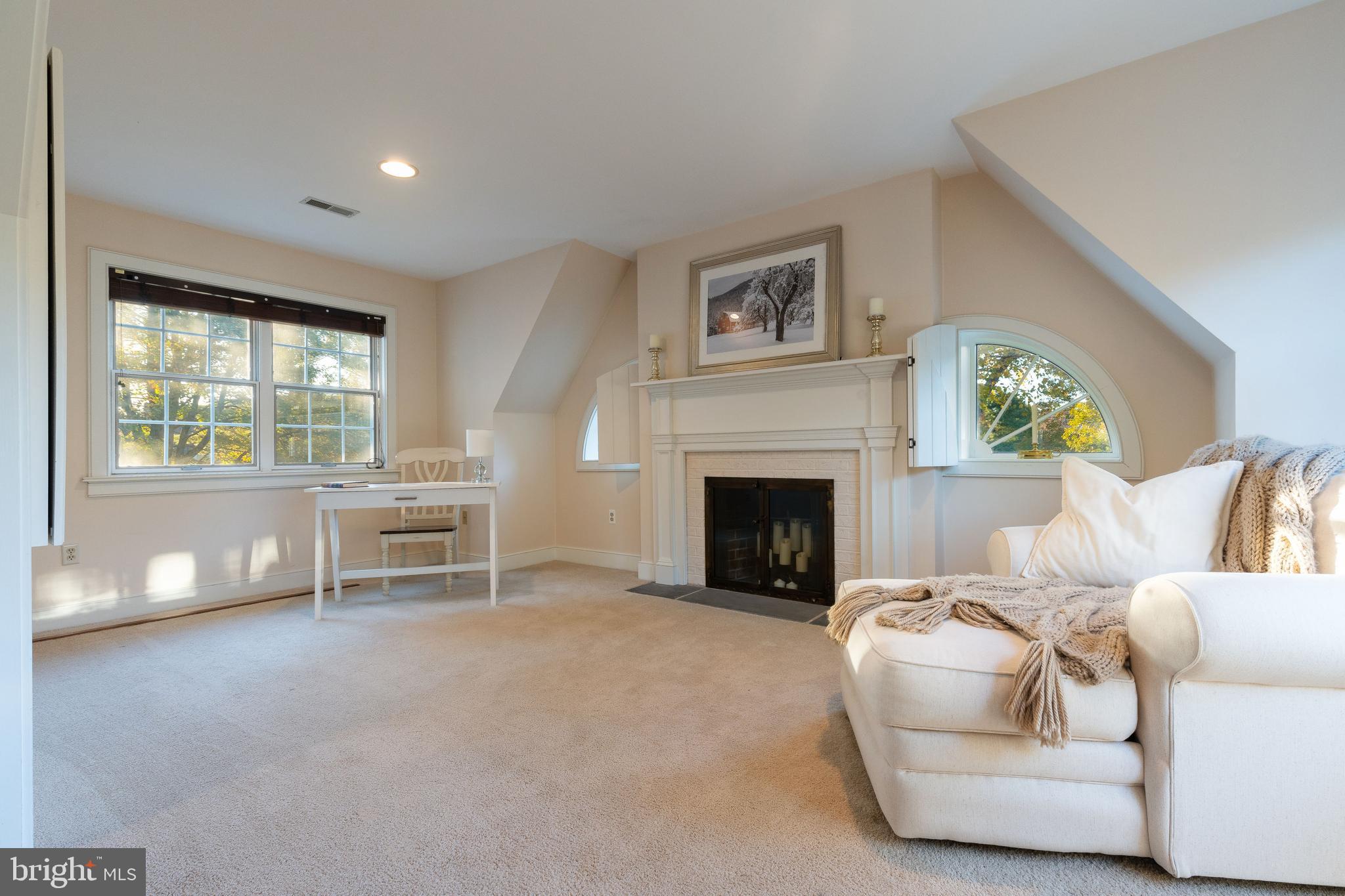 MEADOWVIEW FARMS - Residential
