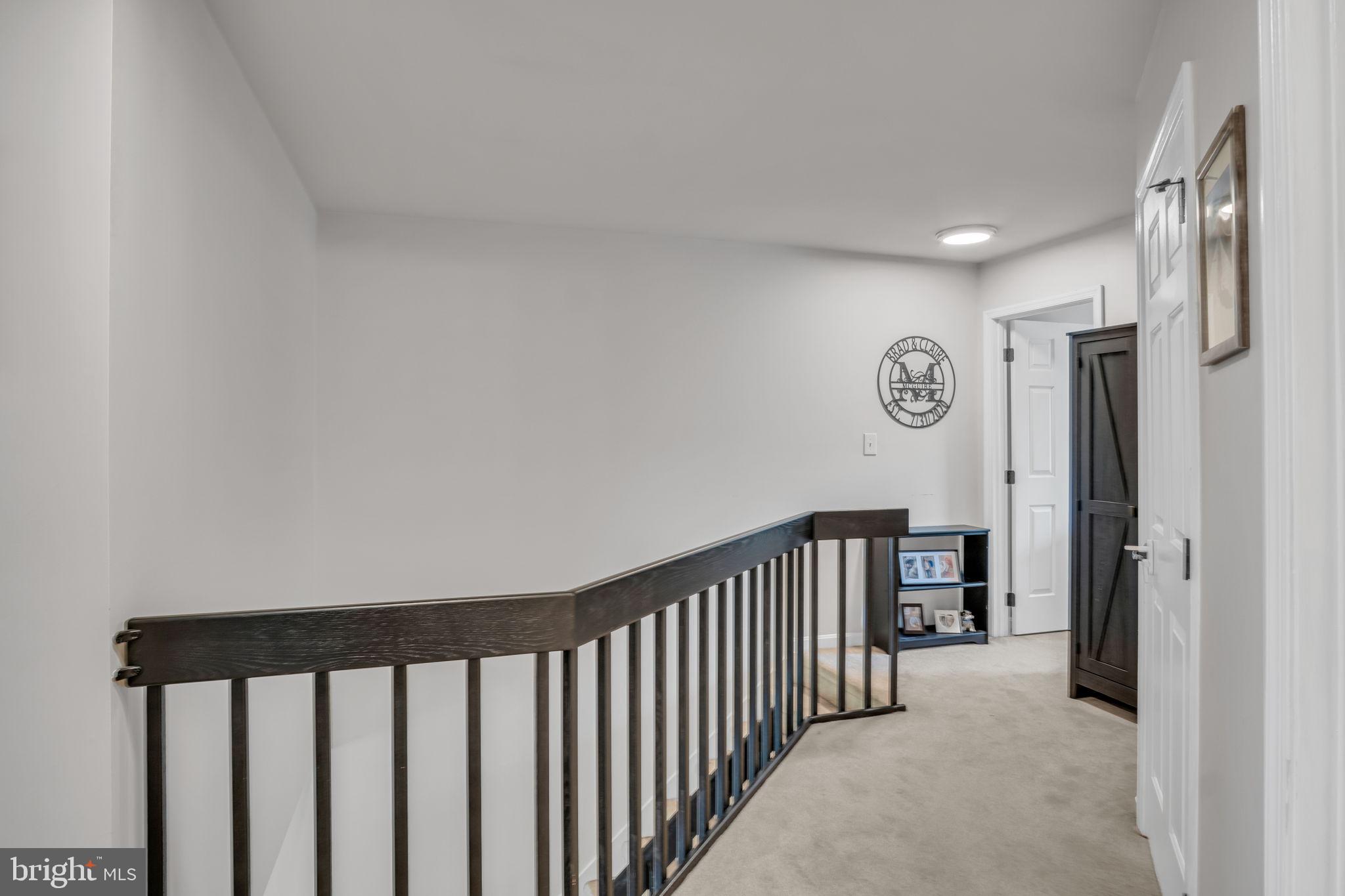 BEACON HILL VILLAGE - Residential