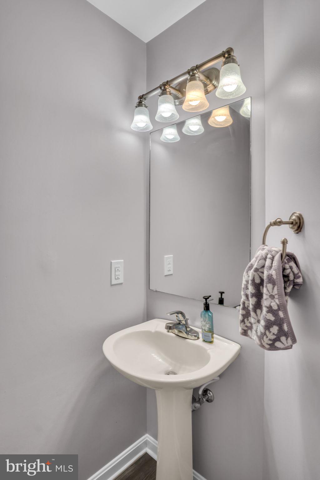 BEACON HILL VILLAGE - Residential