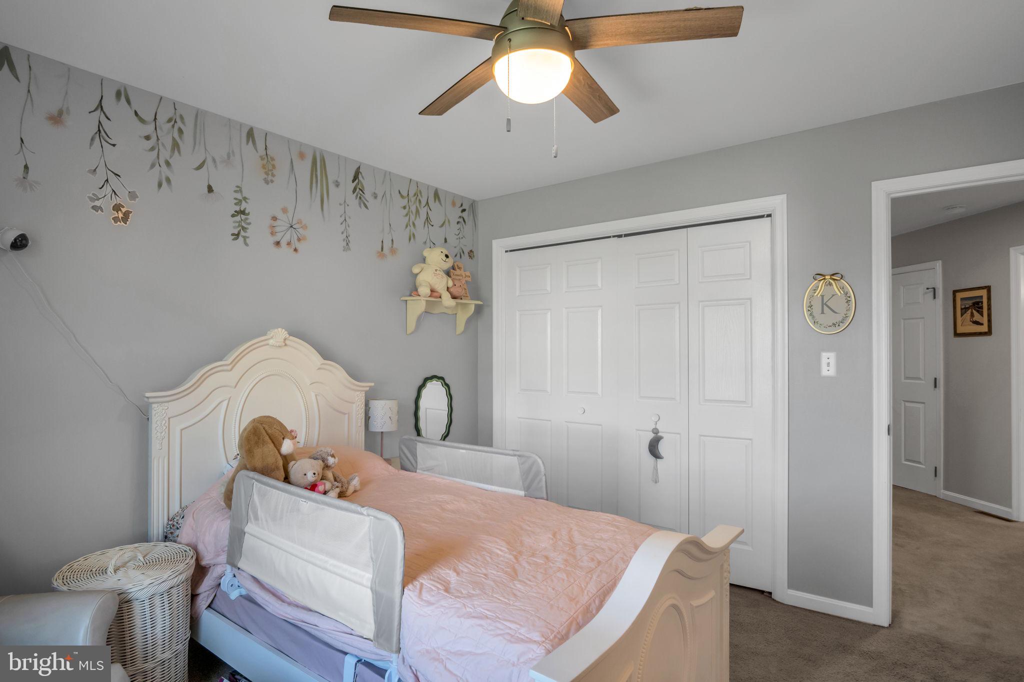 BEACON HILL VILLAGE - Residential