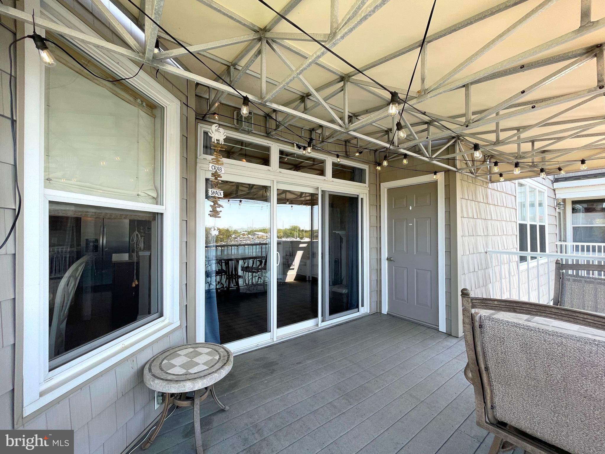 OYSTER BAY CONDOMINIUMS - Residential Lease