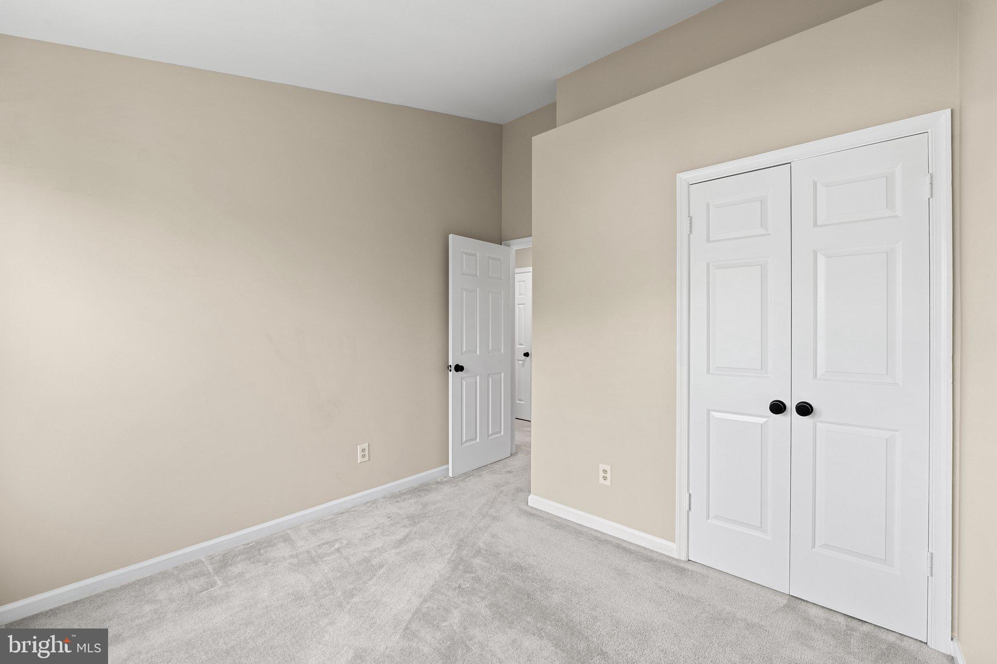 MANCHESTER LAKES - Residential Lease