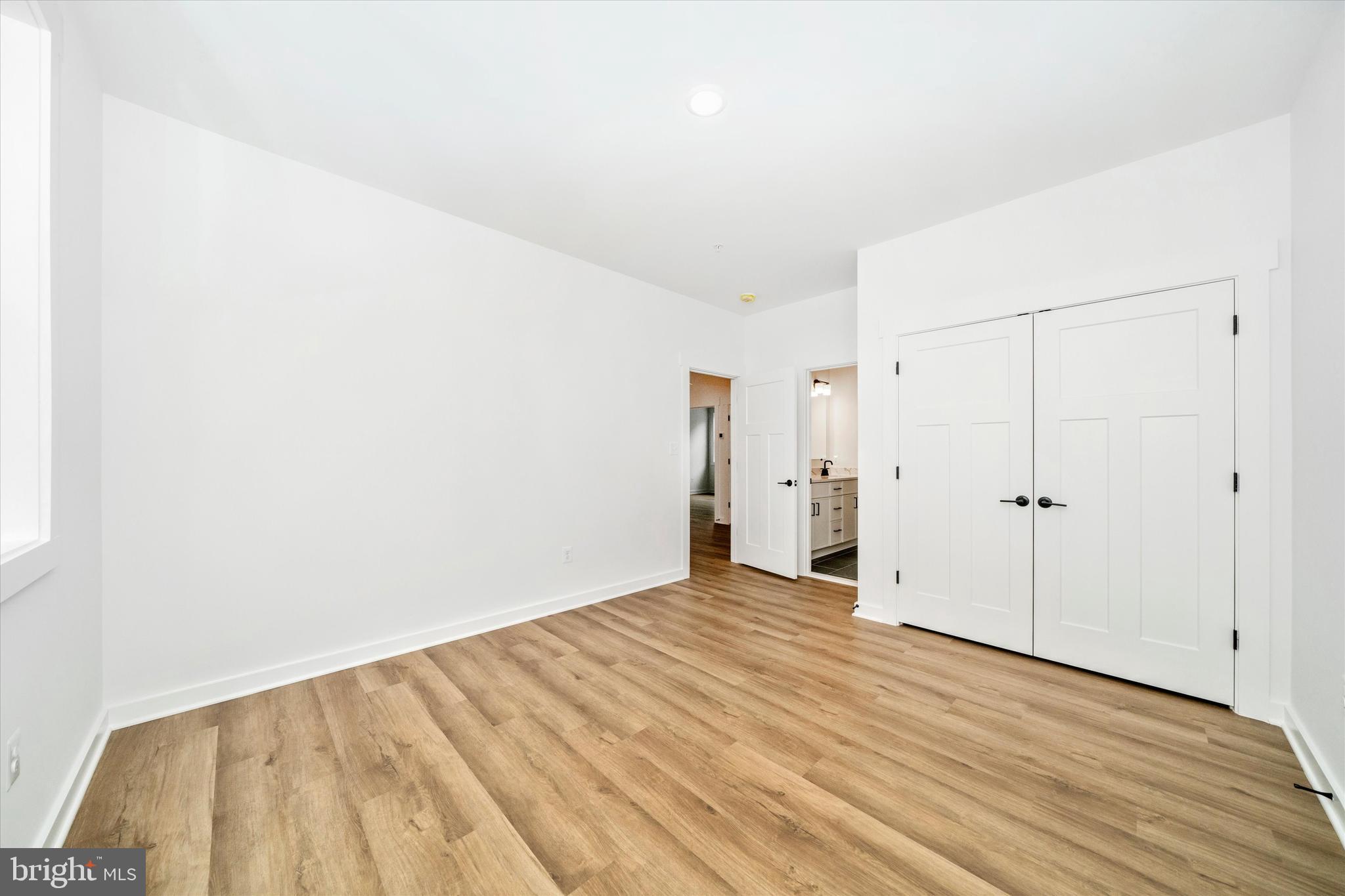 MEADOWBROOK VILLAGE - Residential