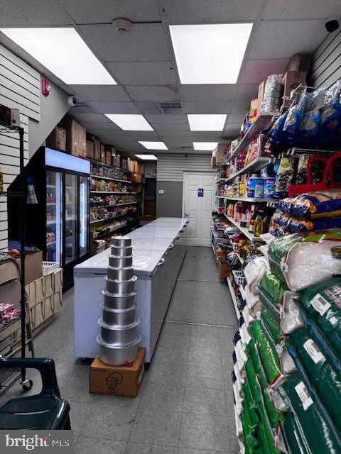 WHITMAN - Commercial Sale