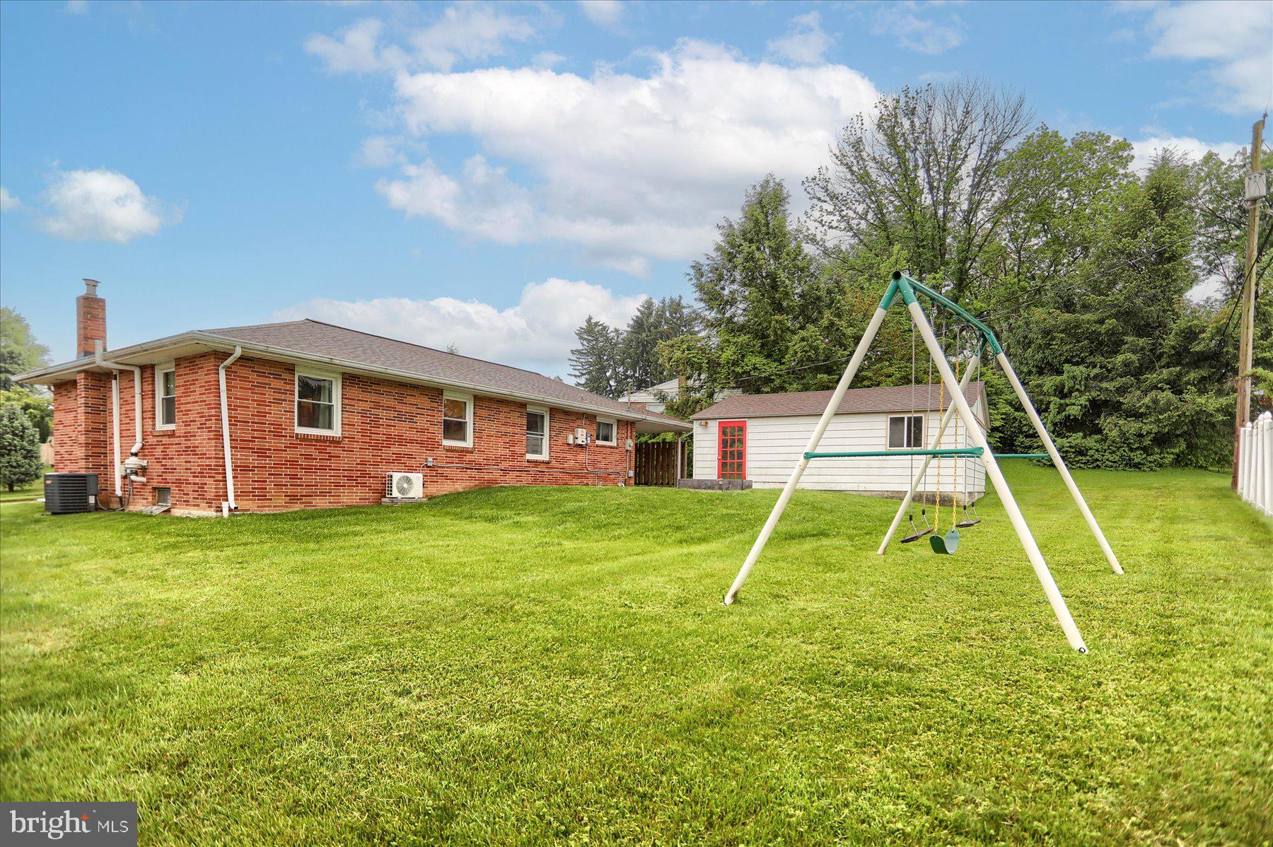 NORTHWOOD HILLS - Residential Lease