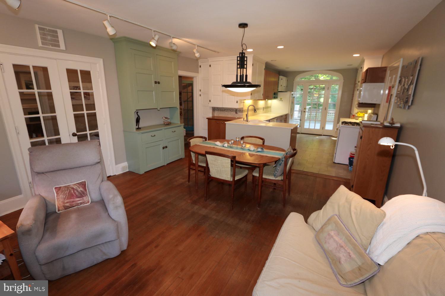 BRYN ATHYN - Residential