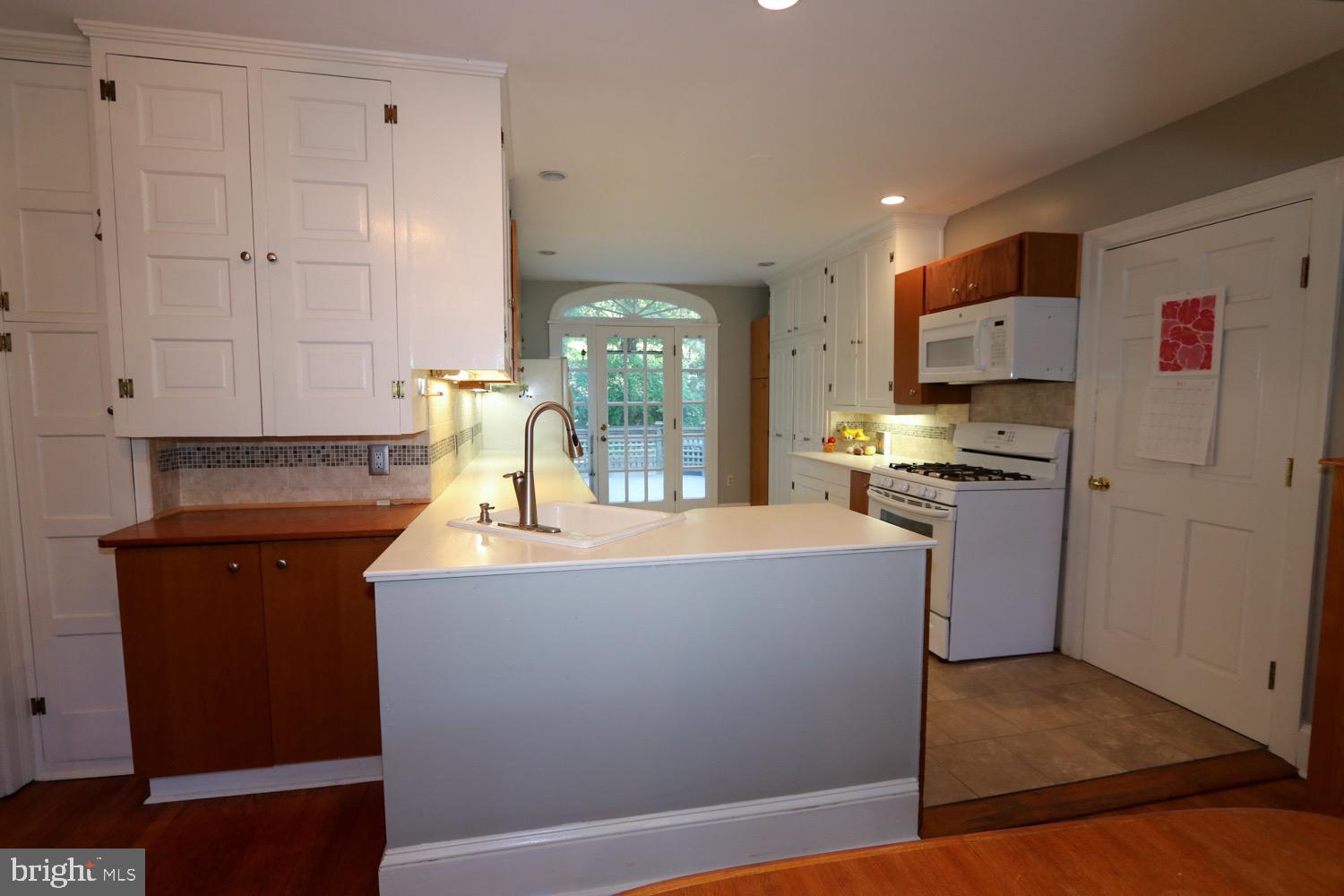 BRYN ATHYN - Residential