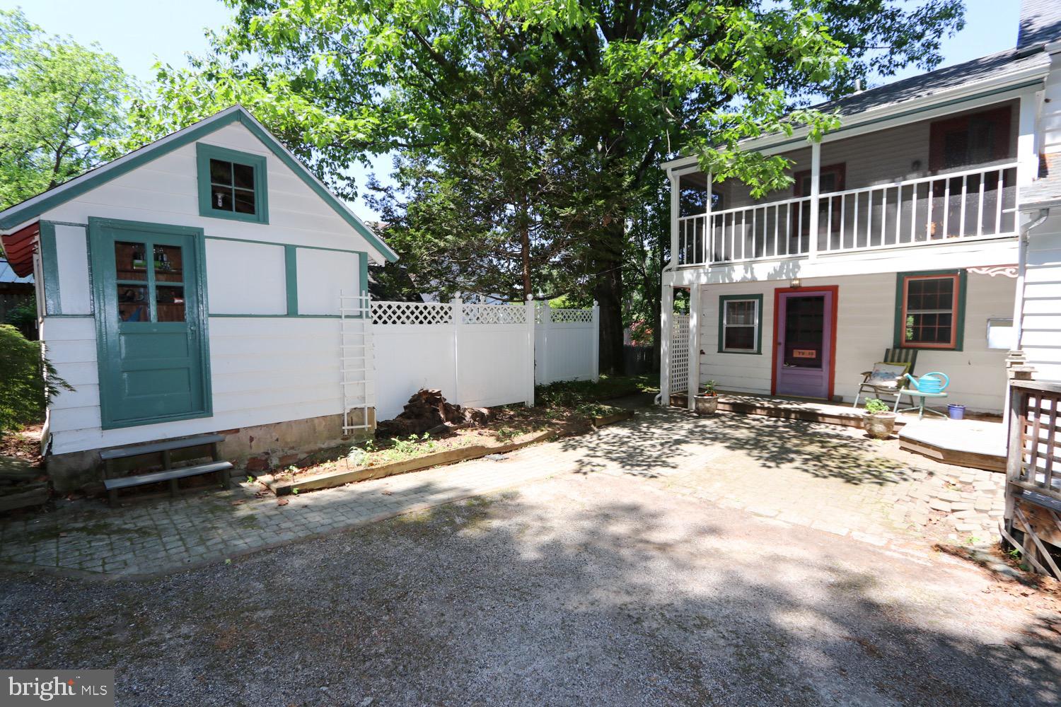 BRYN ATHYN - Residential