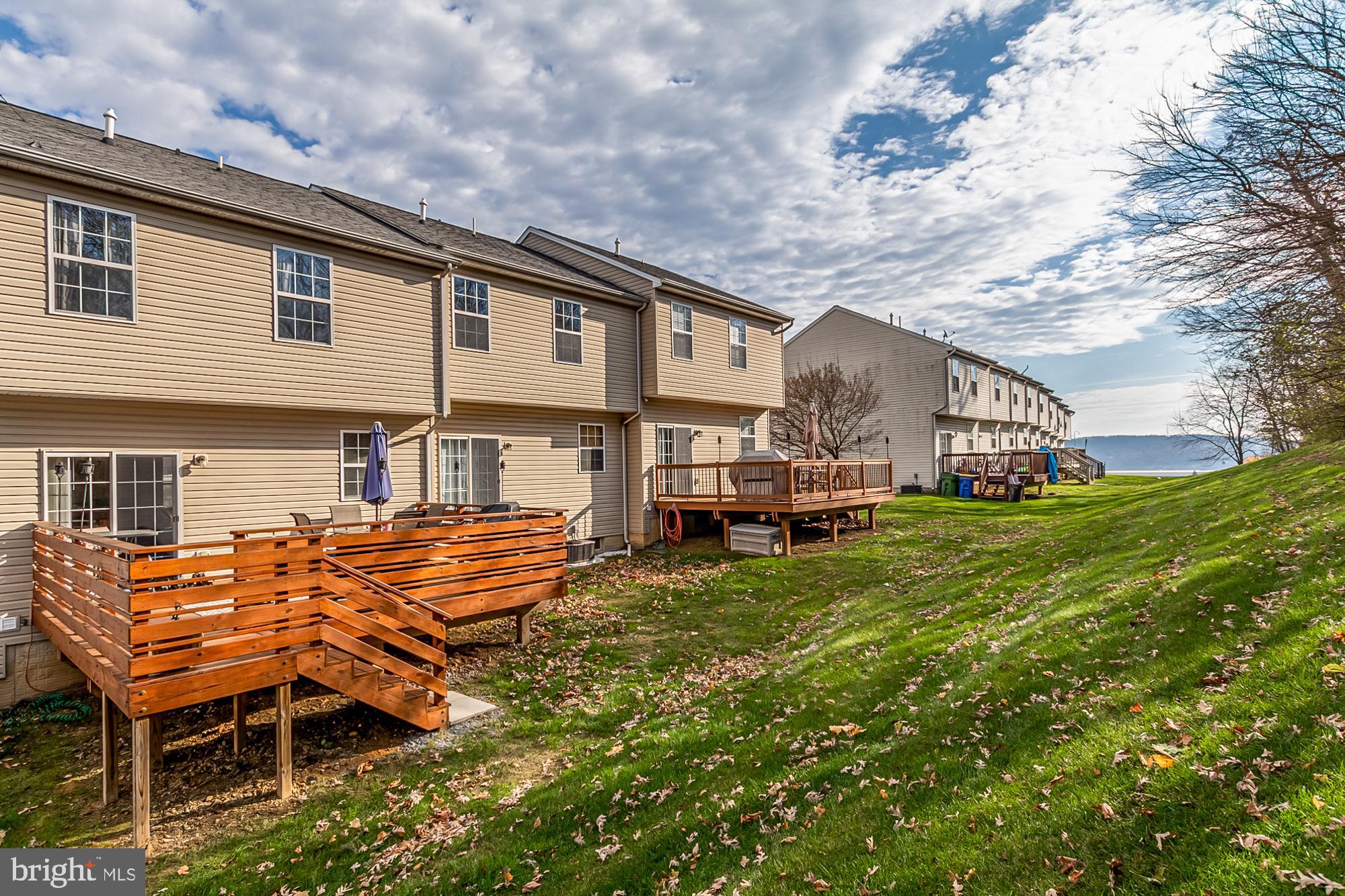 PEACEFIELDS - Residential