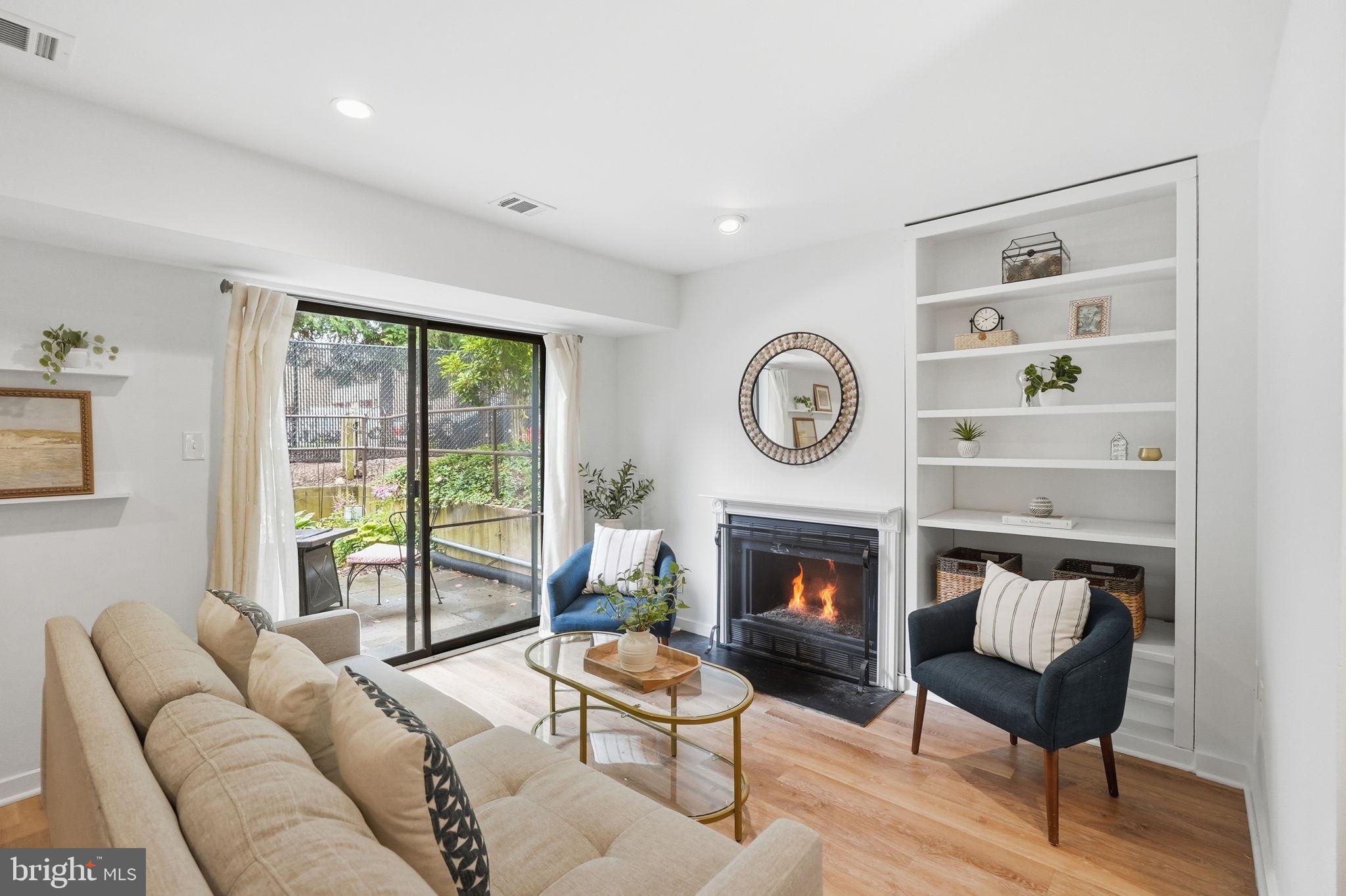 CITY COMMONS - Residential