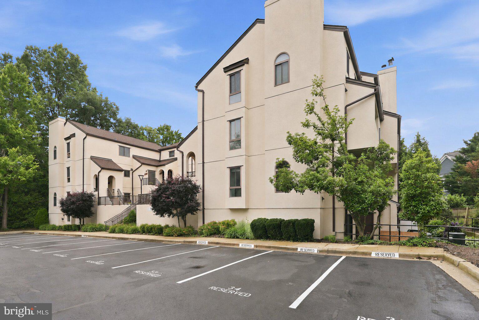 CITY COMMONS - Residential