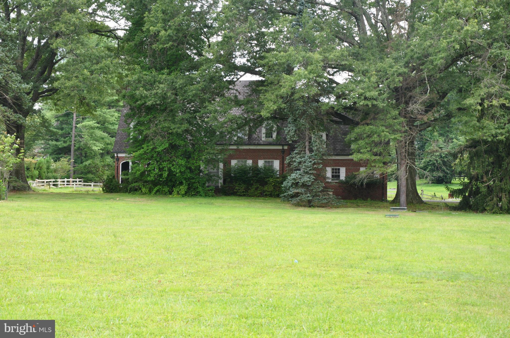 BRADLEY FARMS - Residential