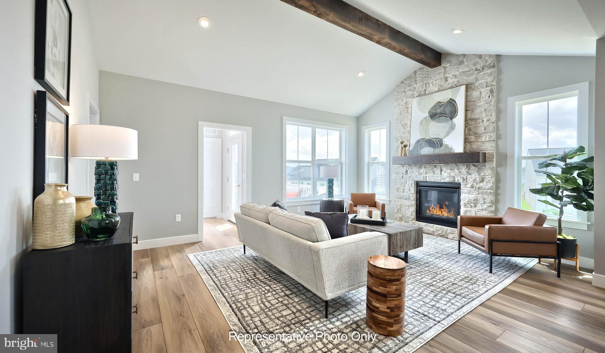 WINDING CREEK - Residential
