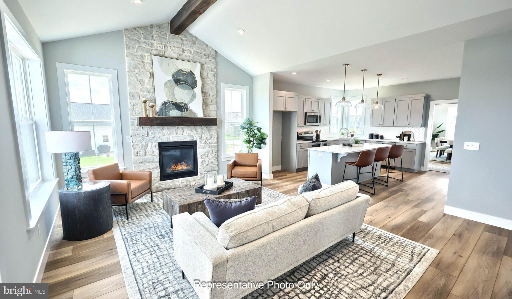 WINDING CREEK - Residential