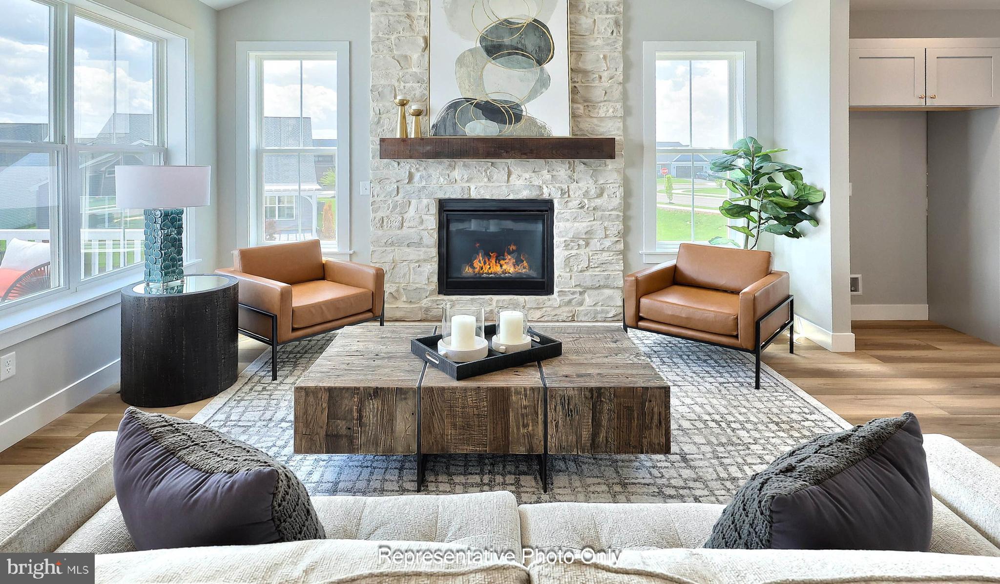 WINDING CREEK - Residential