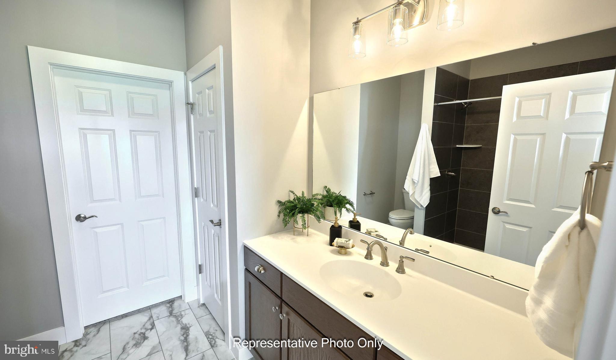 WINDING CREEK - Residential