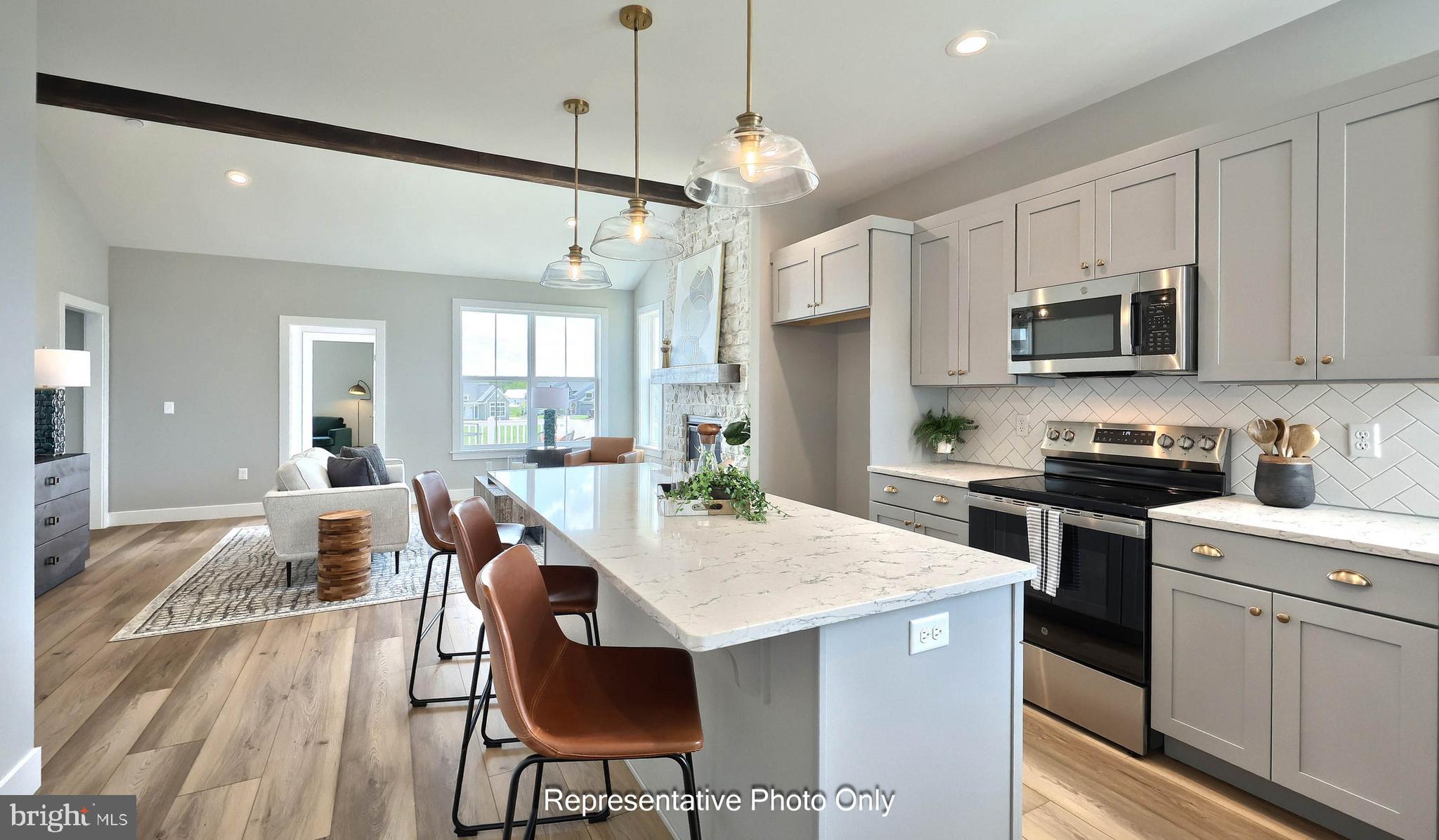 WINDING CREEK - Residential