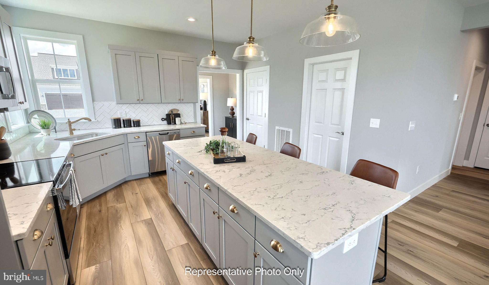 WINDING CREEK - Residential