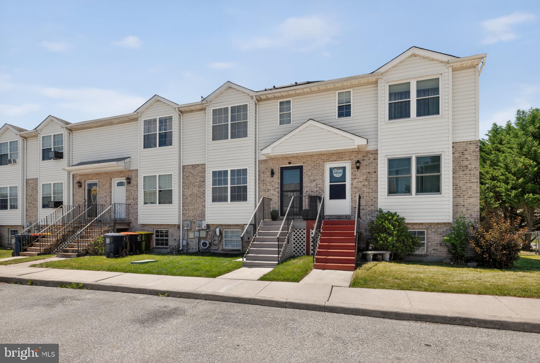 MIDDLETOWN VILLAGE - Residential