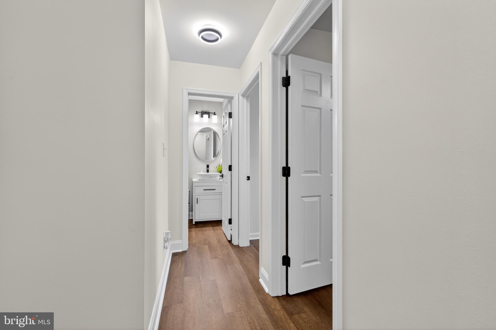 MIDDLETOWN VILLAGE - Residential