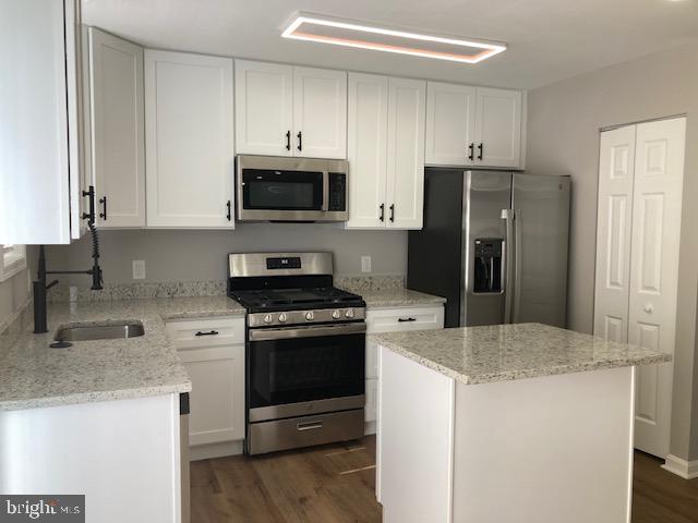 EAGLEVIEW ESTATES - Residential