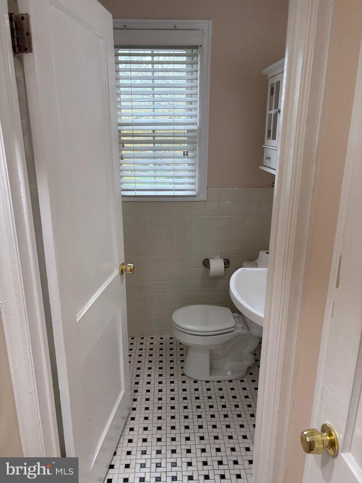 BELLE VIEW - Residential Lease