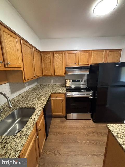 TREETOP CONDO - Residential
