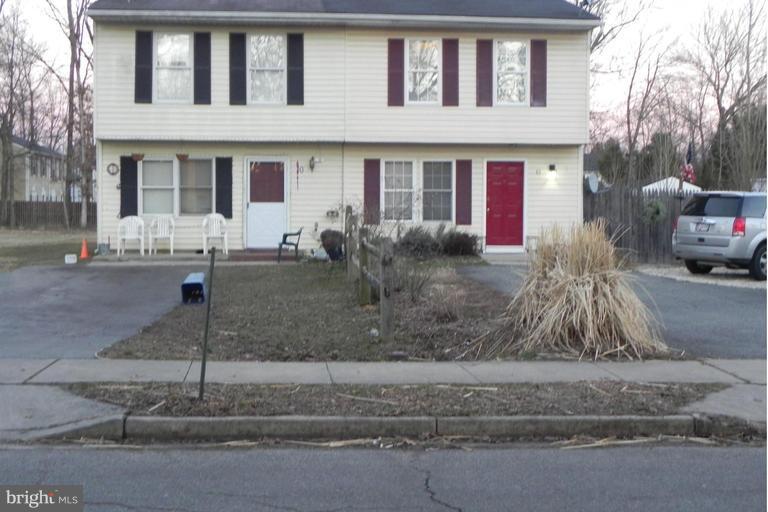 Drive right to the front door of this 3 bedroom town house with parking for your vehicles in the private drive. Close to Indian Head base and route 210. Easy utilities. Two types of heat for winter. Fenced back yard with Shed. Convenient via bus to DC and Naval Ordinance station. Rent to own a possibility. Pets on a case by Case basis. Must have good credit.