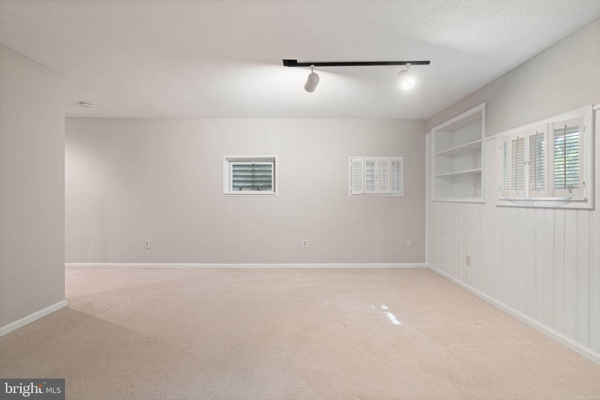 VIRGINIA RUN - Residential